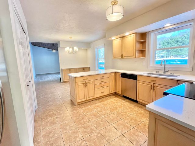 1705 N Philip Road, Niles, MI 49120