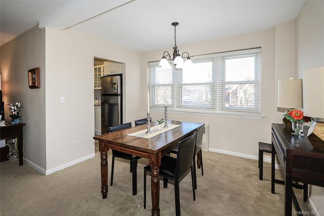 34 Pearsall Avenue 3G, Glen Cove, NY 11542