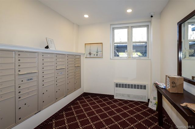 34 Pearsall Avenue 3G, Glen Cove, NY 11542