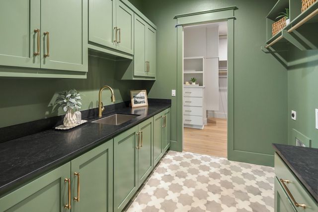 7933 Stiteler Drive, Bryan, TX 77808