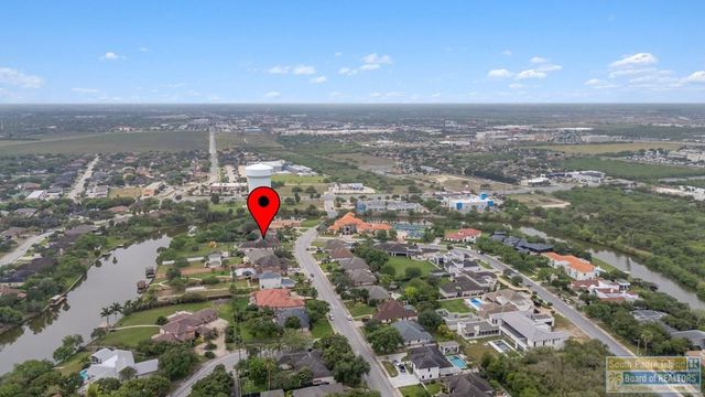 5222 Rustic Manor Dr., Brownsville, TX 78526