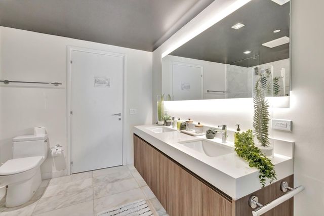 401 N Birch Road 409, Fort Lauderdale, FL 33304