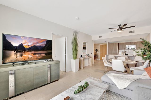 401 N Birch Road 409, Fort Lauderdale, FL 33304