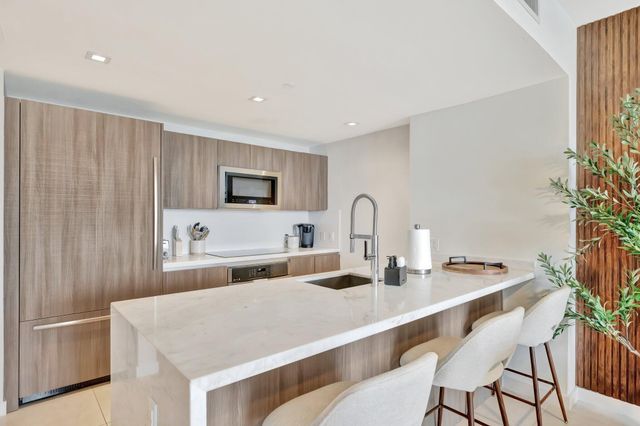 401 N Birch Road 409, Fort Lauderdale, FL 33304