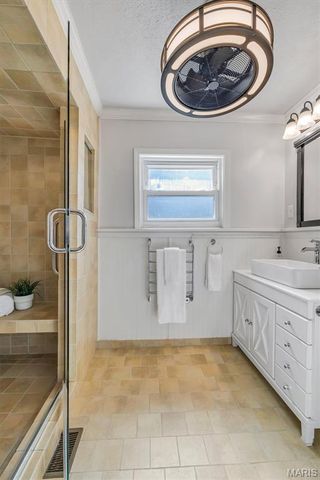 2733 Hermitage Avenue, St Louis, MO 63143