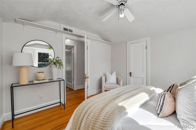2733 Hermitage Avenue, St Louis, MO 63143