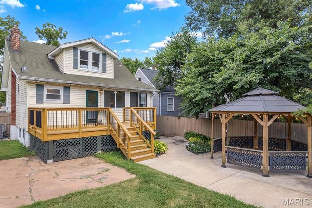 2733 Hermitage Avenue, St Louis, MO 63143