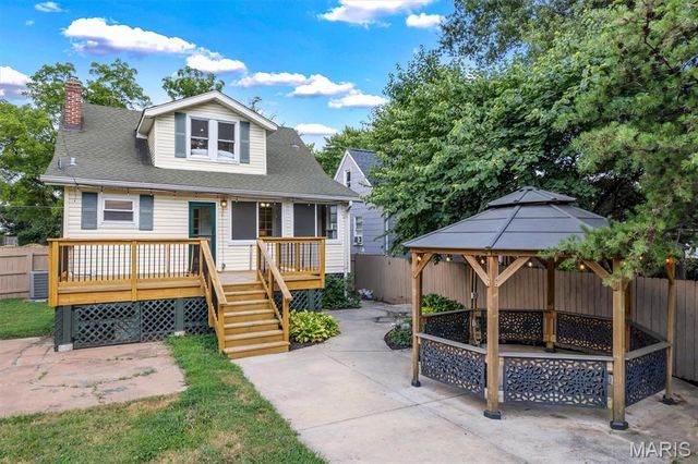 2733 Hermitage Avenue, St Louis, MO 63143