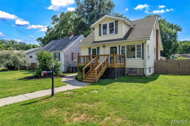 2733 Hermitage Avenue, St Louis, MO 63143
