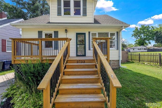 2733 Hermitage Avenue, St Louis, MO 63143