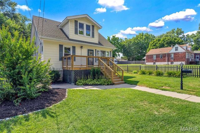 2733 Hermitage Avenue, St Louis, MO 63143