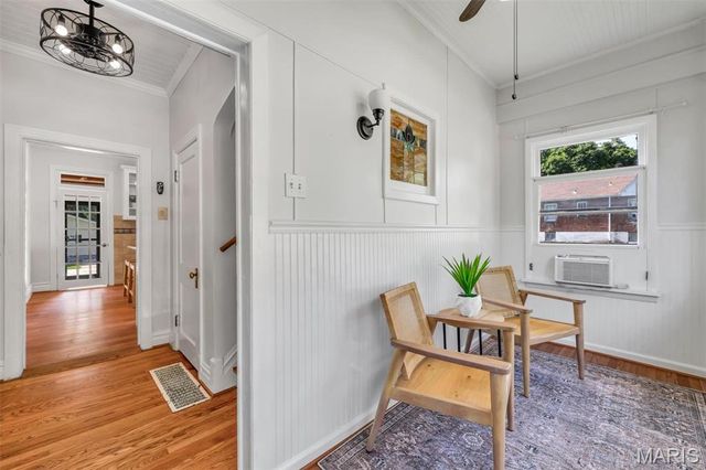 2733 Hermitage Avenue, St Louis, MO 63143