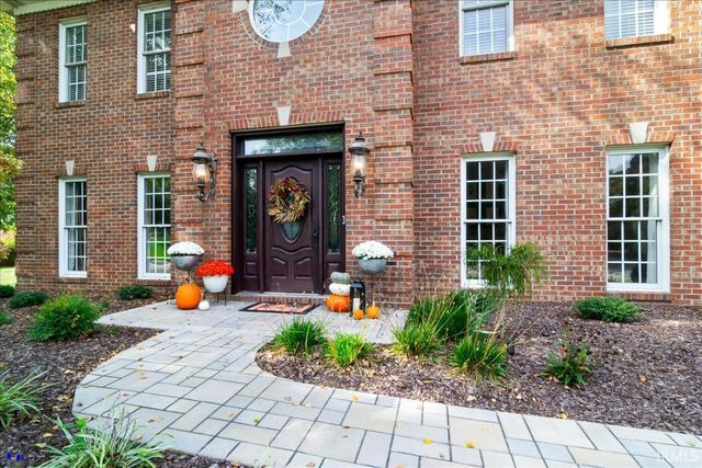 2115 Cobblestone Road, Jasper, IN 47546