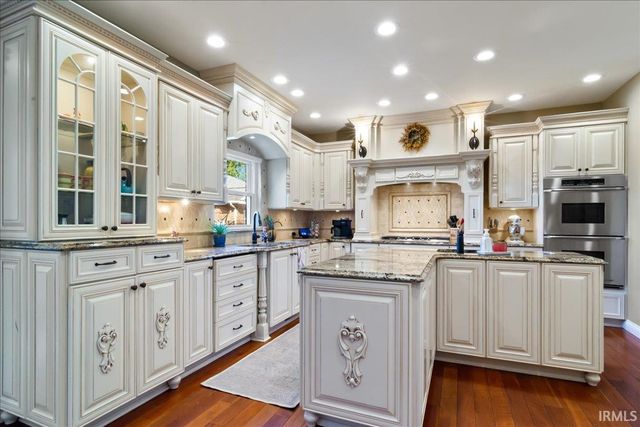 2115 Cobblestone Road, Jasper, IN 47546