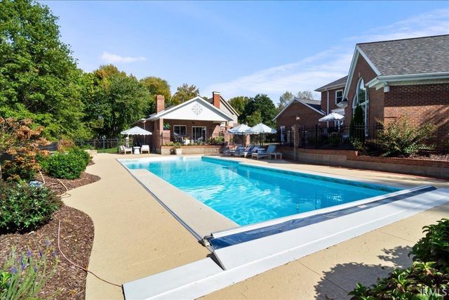 2115 Cobblestone Road, Jasper, IN 47546