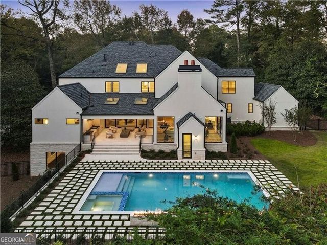 388 Londonberry Rd NW, Sandy Springs, GA 30327