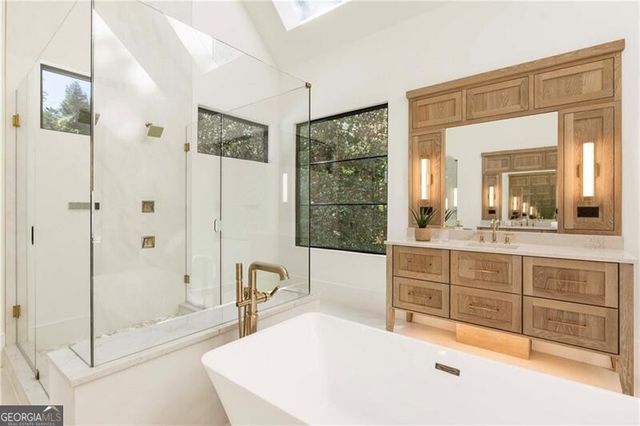 388 Londonberry Rd NW, Sandy Springs, GA 30327