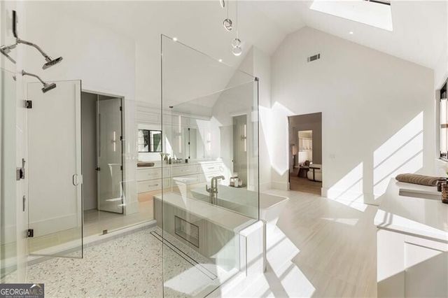 388 Londonberry Rd NW, Sandy Springs, GA 30327