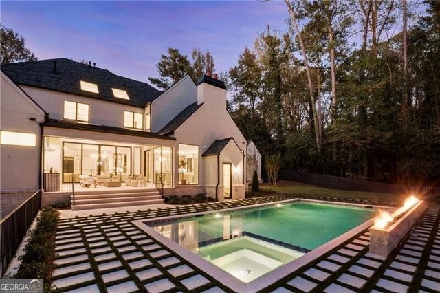 388 Londonberry Rd NW, Sandy Springs, GA 30327