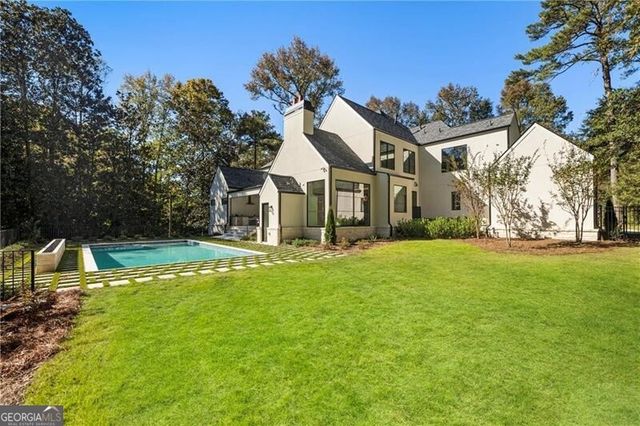 388 Londonberry Rd NW, Sandy Springs, GA 30327