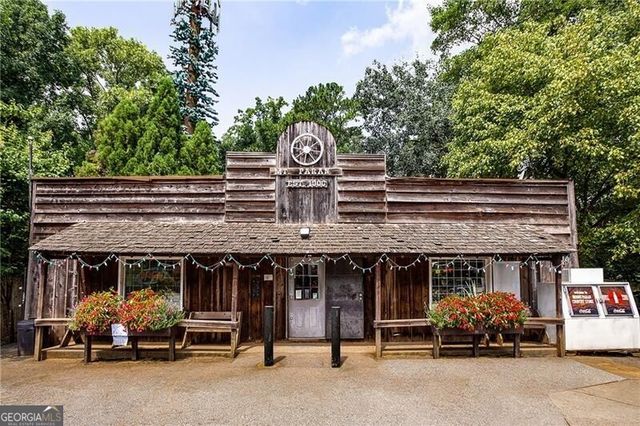 388 Londonberry Rd NW, Sandy Springs, GA 30327