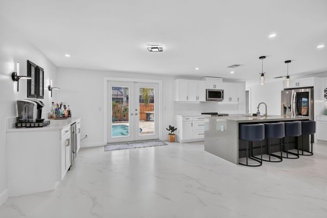 1390 PINE VALLEY Drive, Wellington, FL 33414