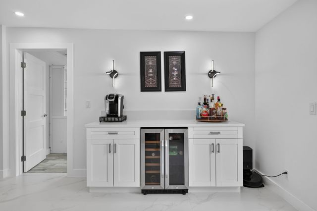 1390 PINE VALLEY Drive, Wellington, FL 33414