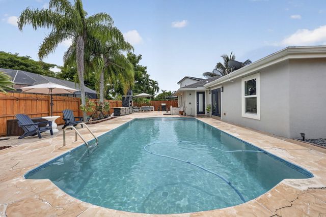 1390 PINE VALLEY Drive, Wellington, FL 33414