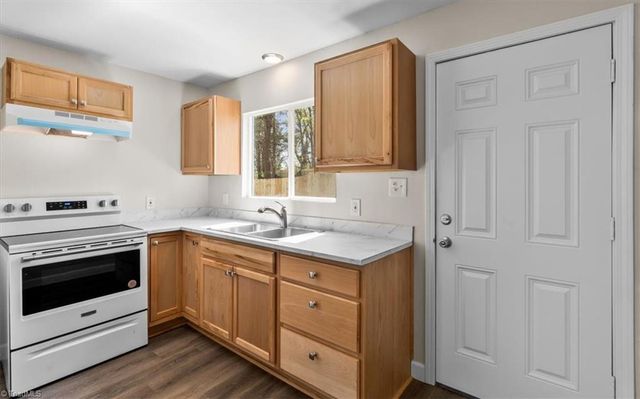 3064 Indiana Avenue, Winston-salem, NC 27105