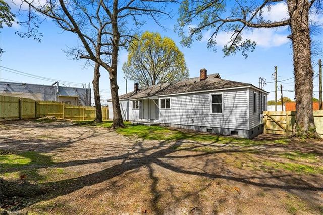 3064 Indiana Avenue, Winston-salem, NC 27105