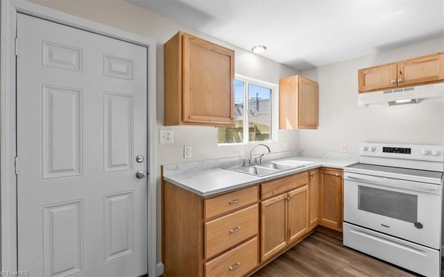 3064 Indiana Avenue, Winston-salem, NC 27105