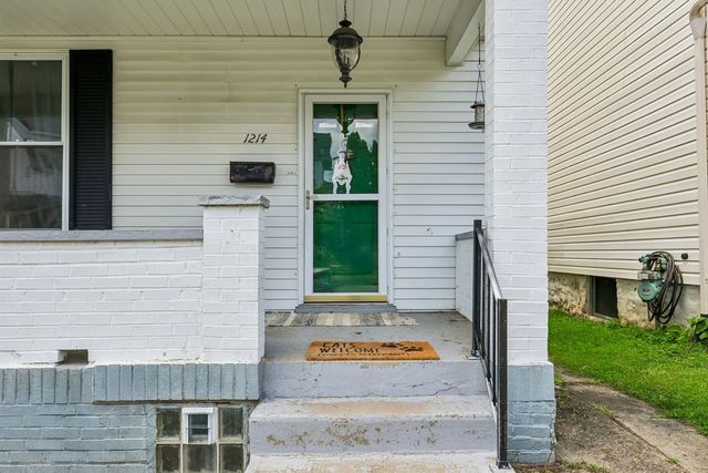 1214 Poplar STREET, South Greensburg Boro, PA 15601