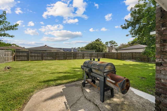 9911 Sageaspen Lane, Houston, TX 77089