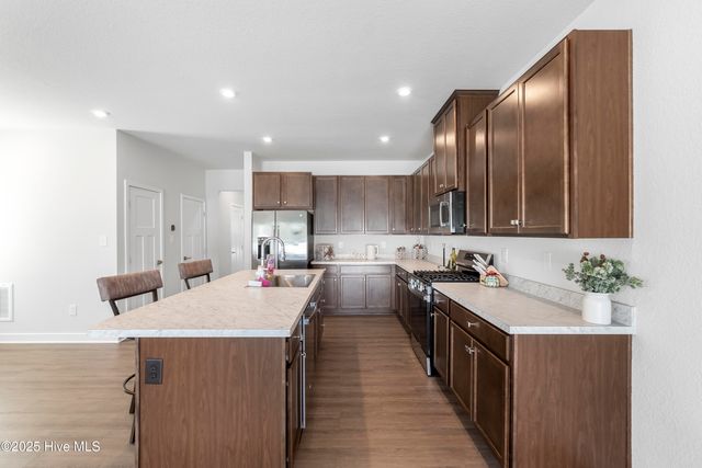 302 Spinnaker Street B, Elizabeth City, NC 27909