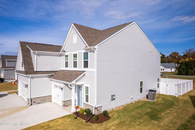 302 Spinnaker Street B, Elizabeth City, NC 27909