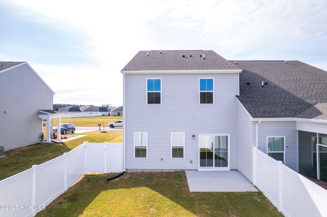 302 Spinnaker Street B, Elizabeth City, NC 27909