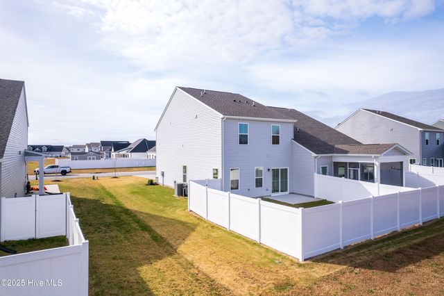 302 Spinnaker Street B, Elizabeth City, NC 27909