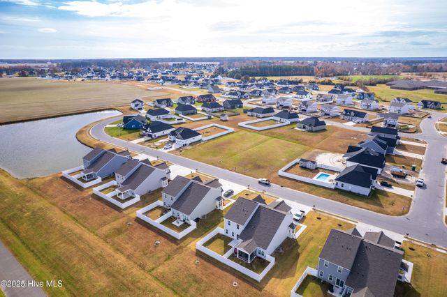 302 Spinnaker Street B, Elizabeth City, NC 27909