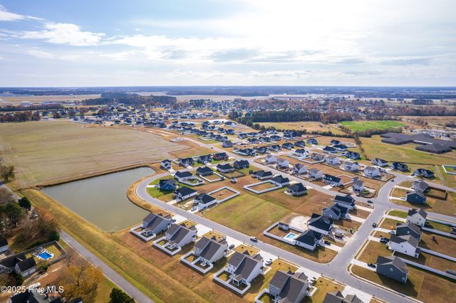 302 Spinnaker Street B, Elizabeth City, NC 27909