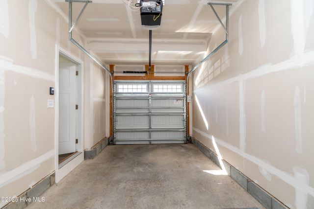 302 Spinnaker Street B, Elizabeth City, NC 27909