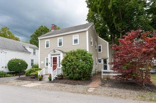 10 Maple Street, Exeter, NH 03833