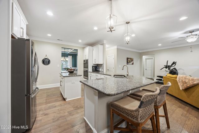 822 Winston Pines Drive, Aberdeen, NC 28315