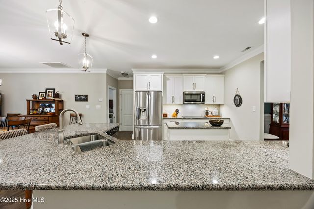 822 Winston Pines Drive, Aberdeen, NC 28315