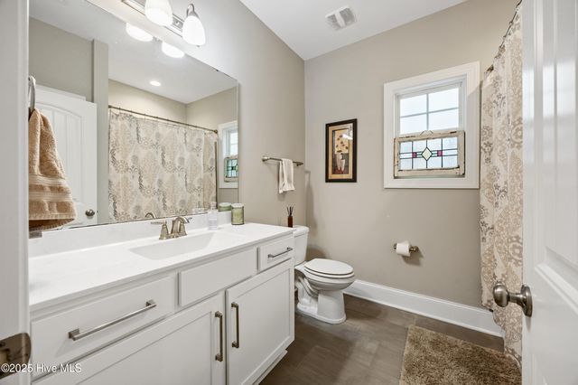 822 Winston Pines Drive, Aberdeen, NC 28315