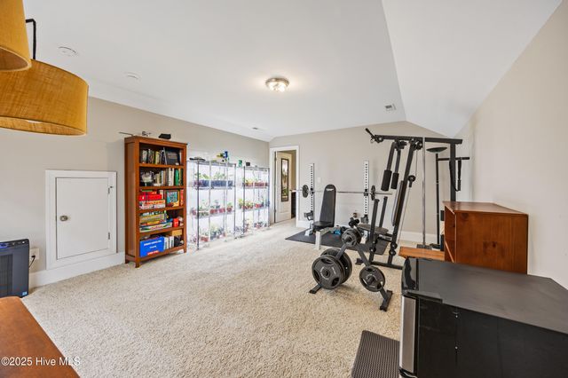 822 Winston Pines Drive, Aberdeen, NC 28315