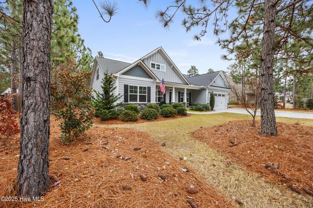 822 Winston Pines Drive, Aberdeen, NC 28315