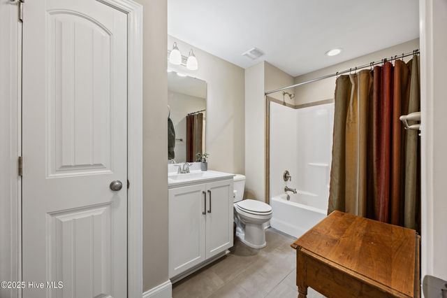 822 Winston Pines Drive, Aberdeen, NC 28315