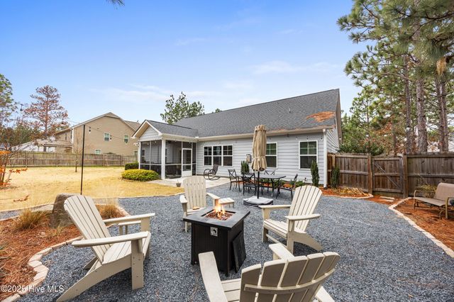 822 Winston Pines Drive, Aberdeen, NC 28315