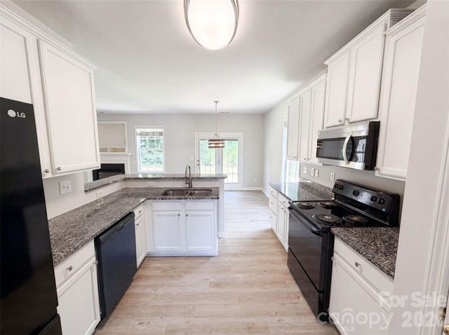 11528 Erwin Ridge Avenue, Charlotte, NC 28213