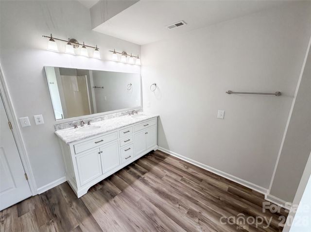 11528 Erwin Ridge Avenue, Charlotte, NC 28213
